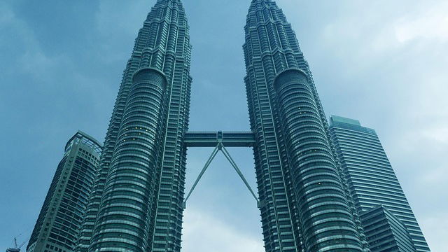 Immagine di FLUX.2 è il Gemini Banana per le aziende