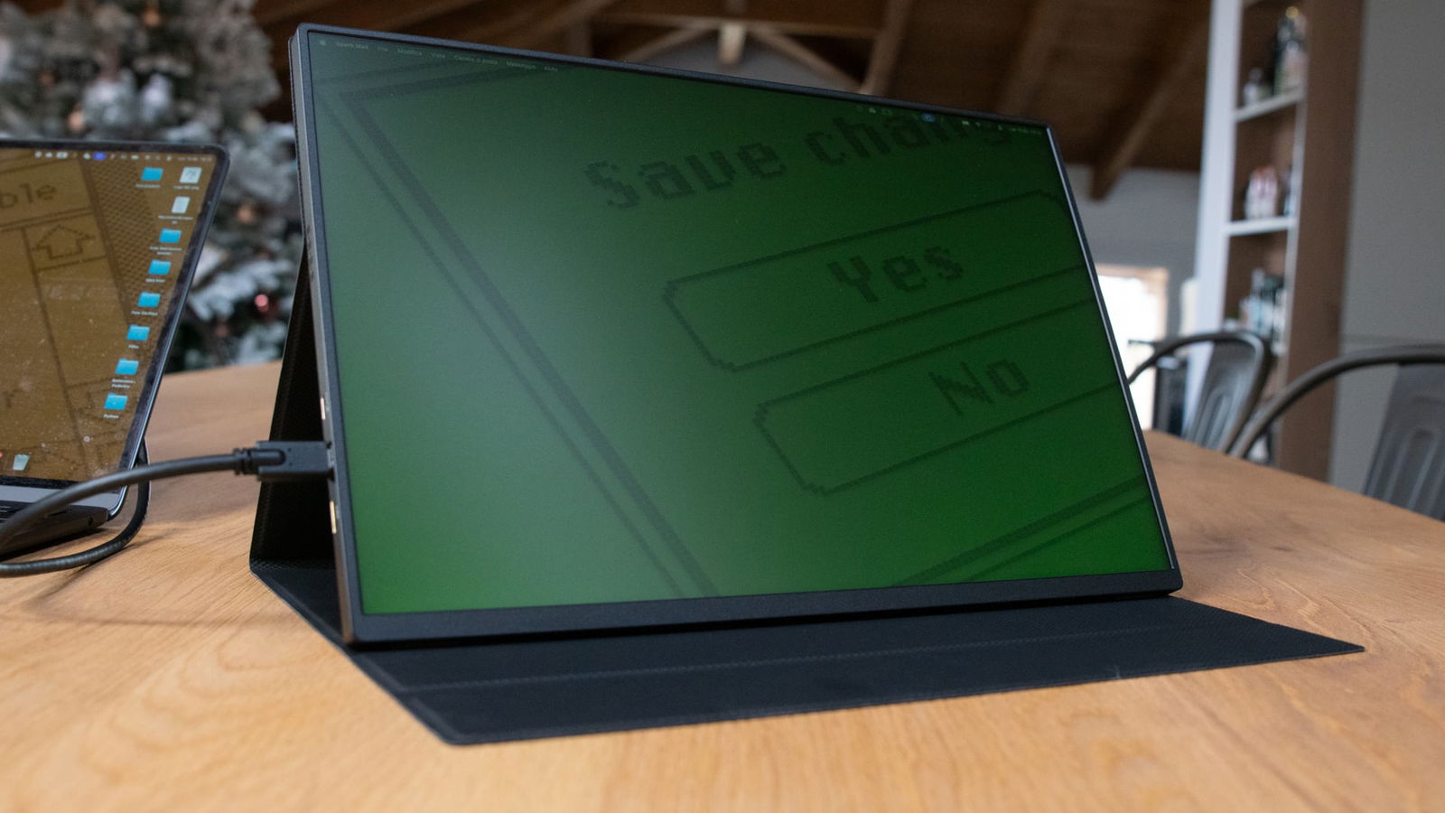 Uperfect UColor T6, il monitor 16” 4K ideale per lavorare all’aperto | Recensione