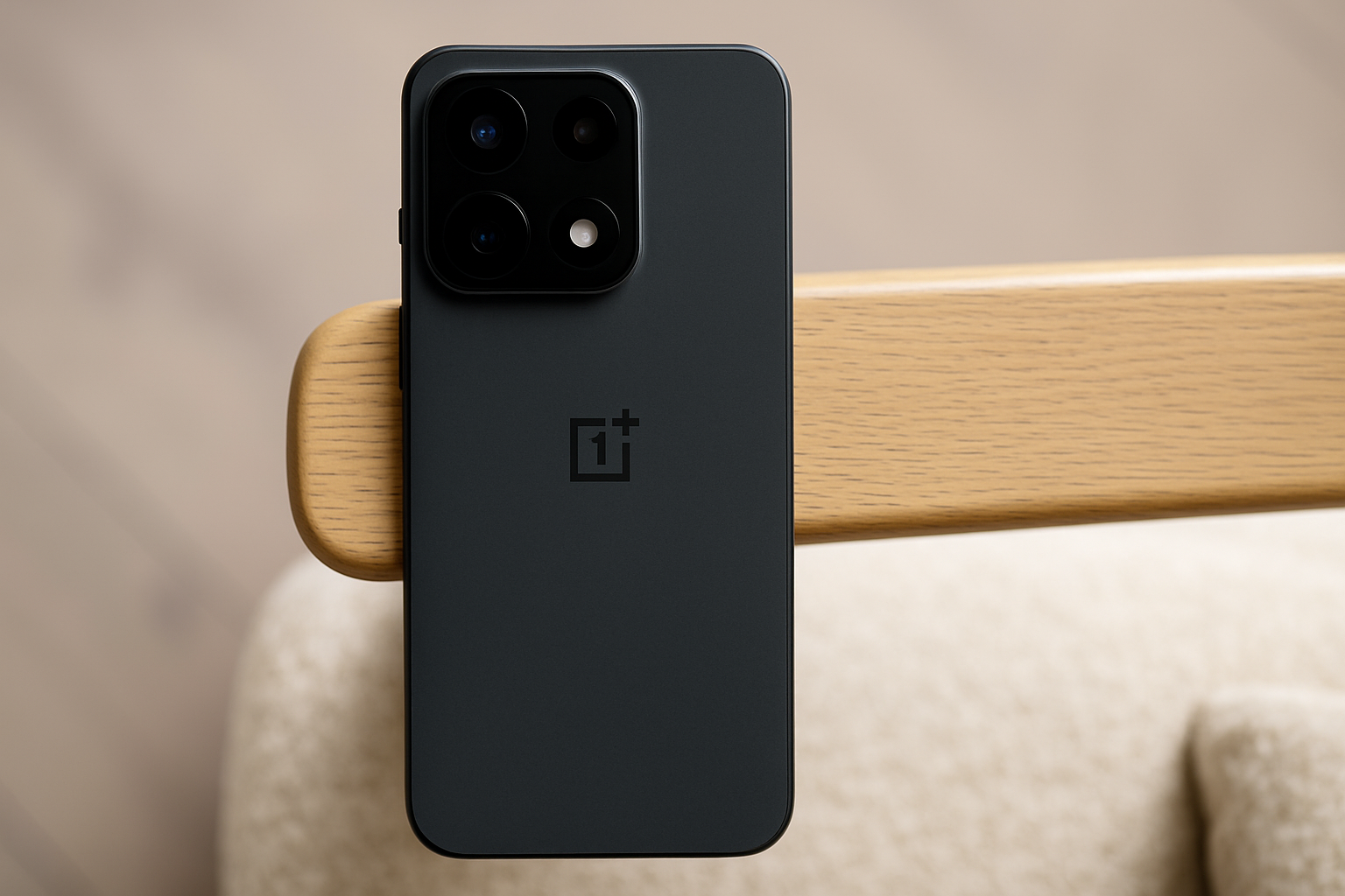 OnePlus Turbo con batteria gigante spunta dai primi leak