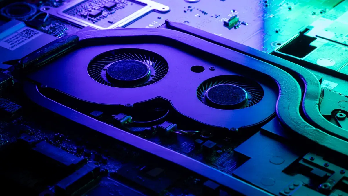 Una nuova tecnologia al plasma per raffreddare i laptop debutterà al CES 2026