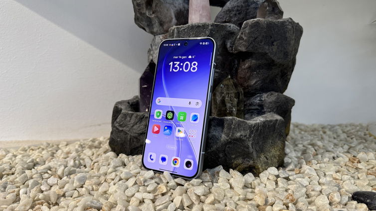 Immagine di Recensione Oppo Reno15 Pro, tutto fuorché "mini"