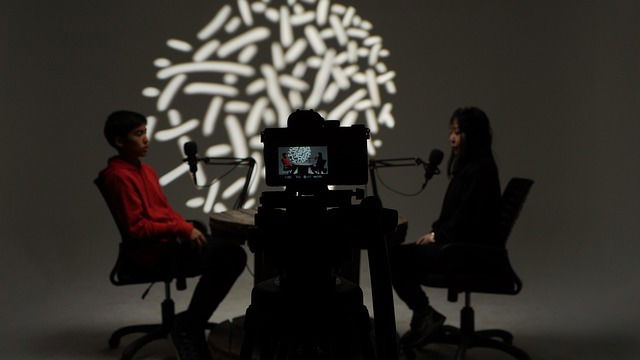 Immagine di Questi lavoratori hanno fatto causa ad un'azienda che usava l'IA per assumere