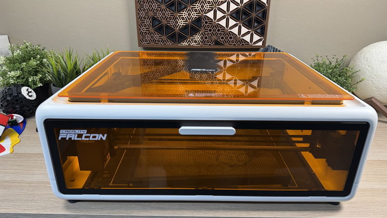Immagine di Recensione Creality Falcon A1: l'incisore laser da 10W per principianti