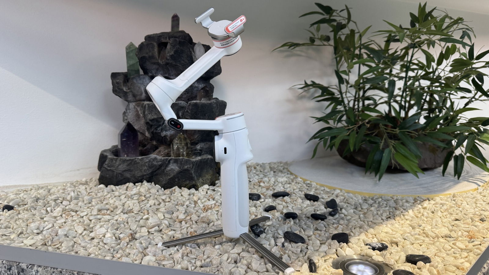 Recensione Insta360 Flow 2 Pro: il gimbal per smartphone quasi perfetto