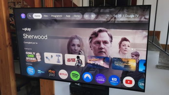 Sony BRAVIA 7 II, home di Google TV La schermata home di Google TV sul Sony BRAVIA 7 II