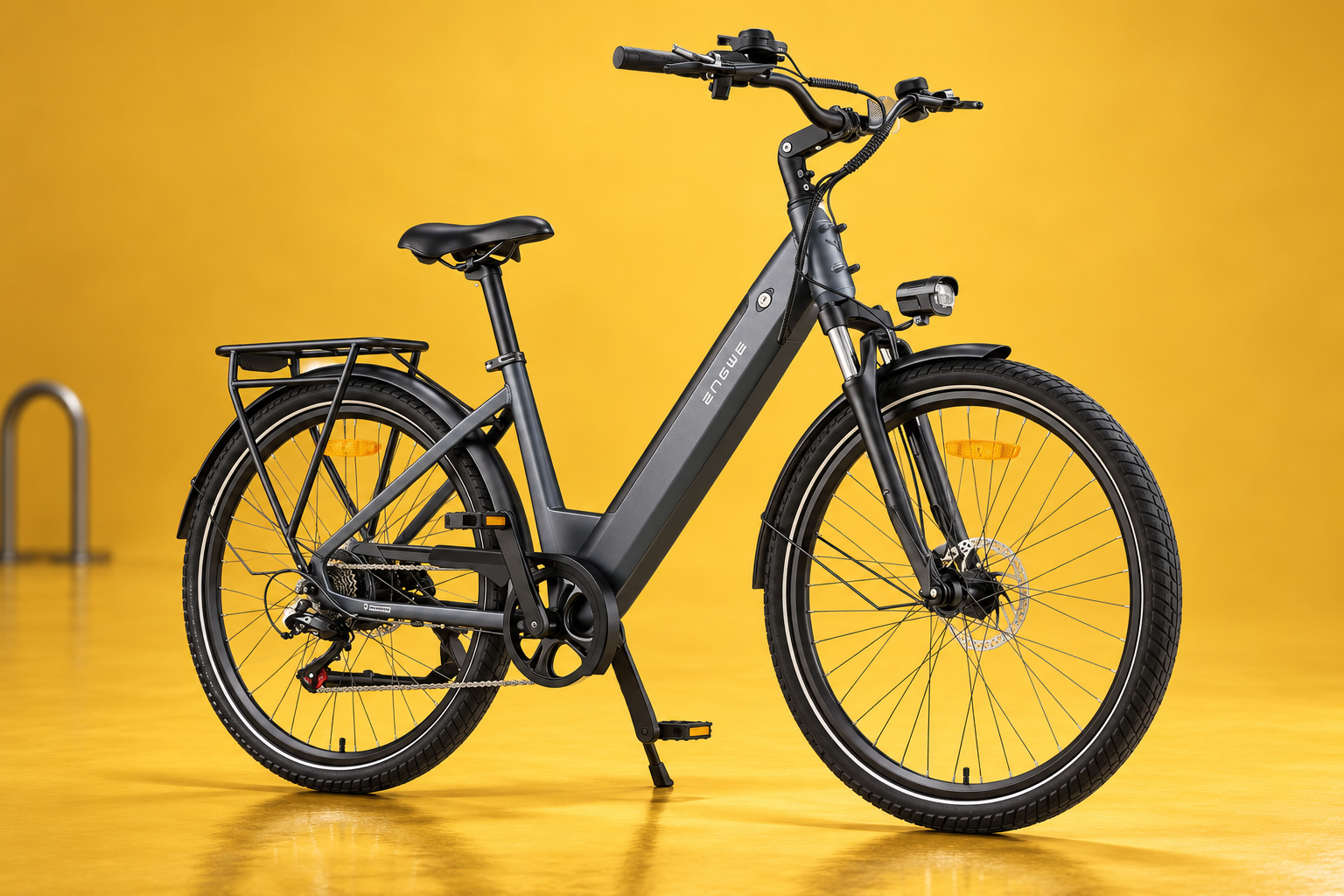 ENGWE P275 SE segue la tua pedalata: 999€ per muoverti in città