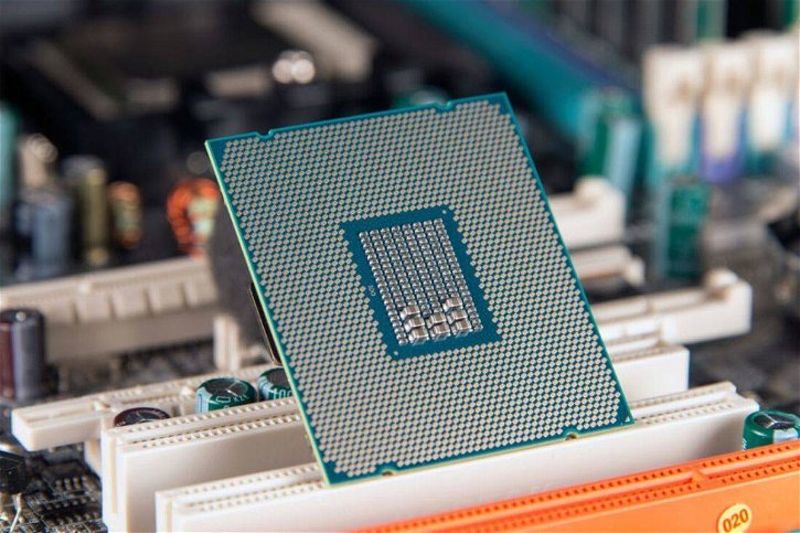 Immagine di Intel Alder Lake, le CPU arriveranno a settembre?