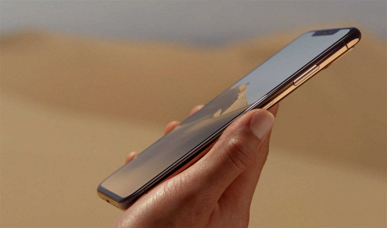 Immagine di Apple, nuovi display OLED per rendere gli iPhone 2019 più sottili e leggeri