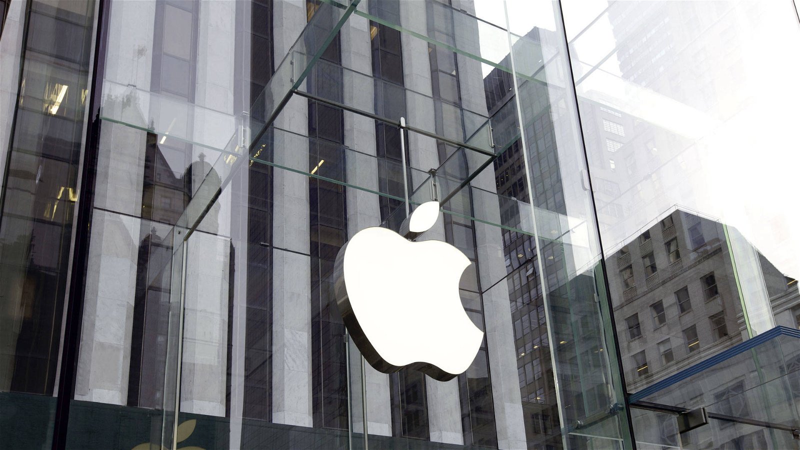 Immagine di Apple pagherà circa 500 milioni di euro al Fisco francese, trovato l'accordo per sanare 10 anni di elusione