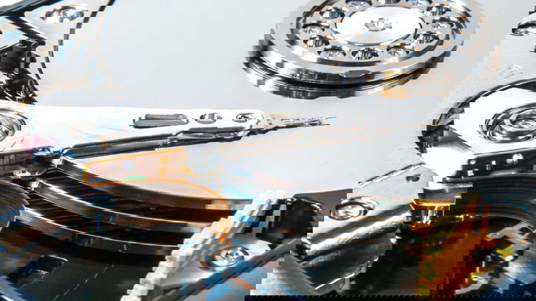 Immagine di Toshiba vuole realizzare hard disk con 10 piatti