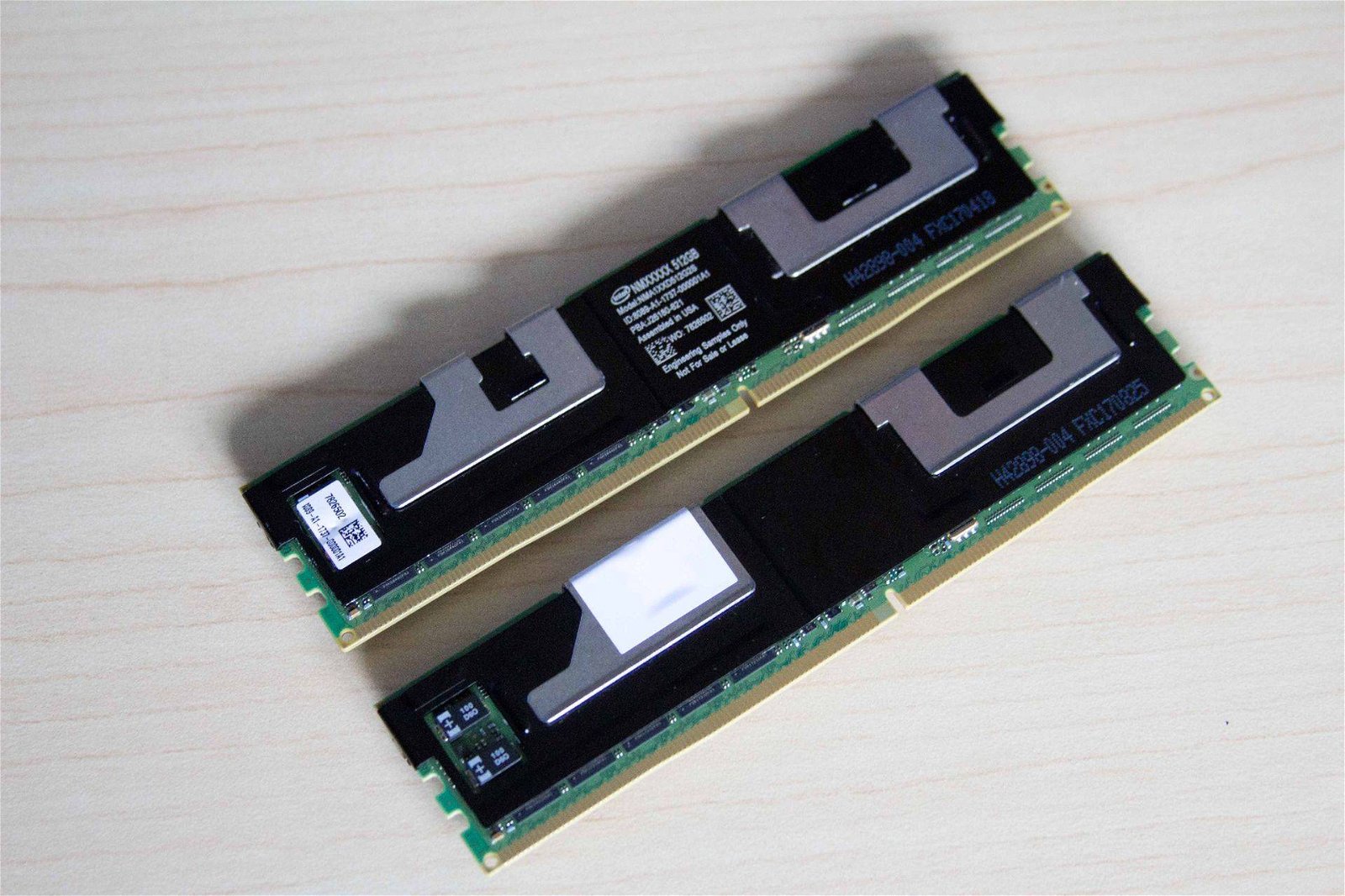 Immagine di Intel, moduli Optane e DDR5 andranno a braccetto