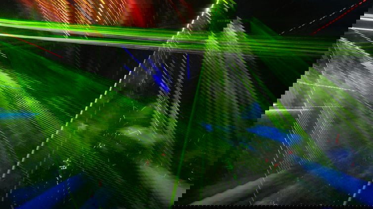 Immagine di Onde gravitazionali dell'universo primordiale rivelate da un laser sparato verso la Luna