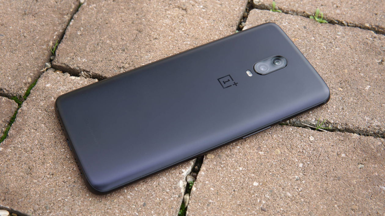 Immagine di Recensione OnePlus 6T: ottimo rapporto qualità-prezzo ma senza effetto wow