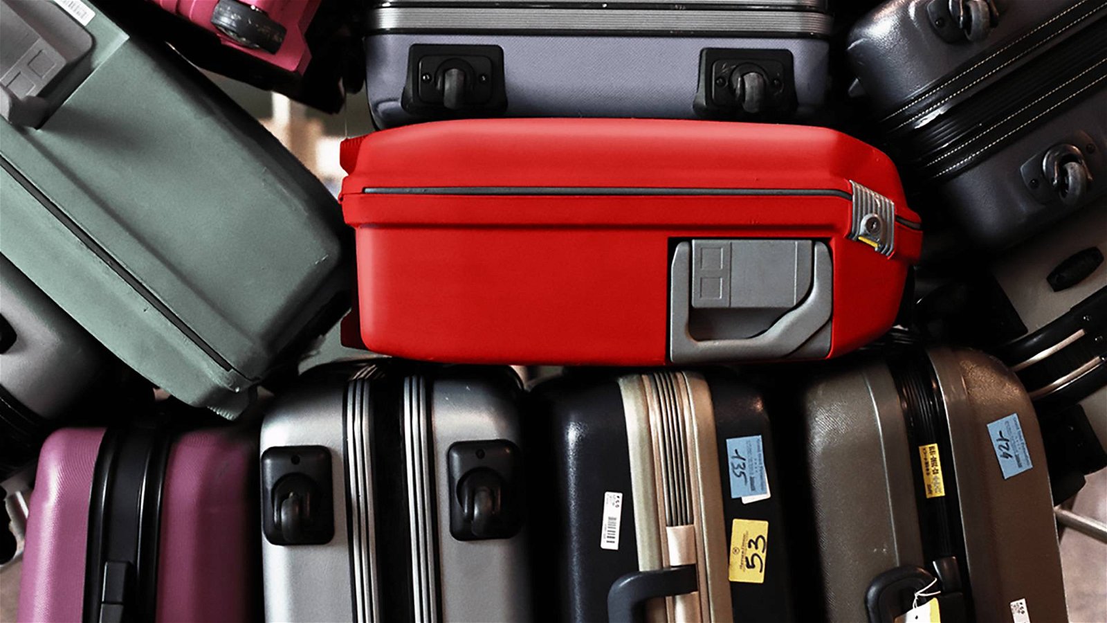 Immagine di Vodafone V-Bag TrackiSafe, l'IoT al servizio della sicurezza dei bagagli