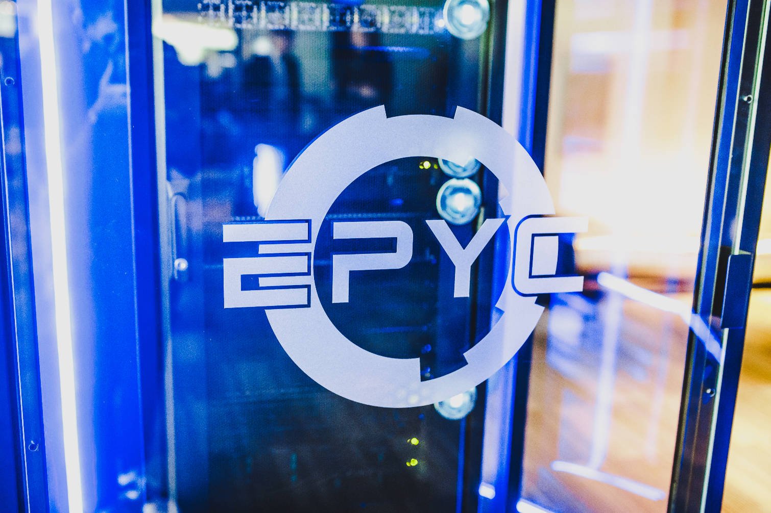 Immagine di CPU AMD EPYC per tenere a bada le testate nucleari britanniche