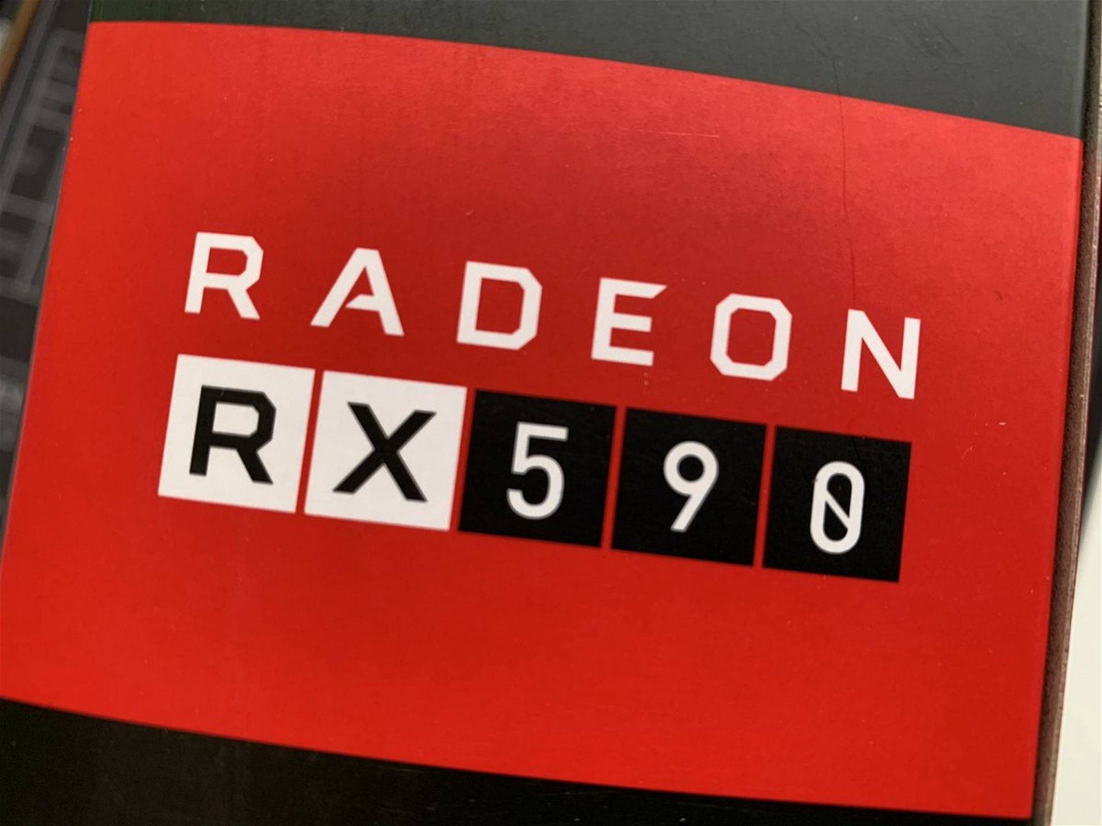 Immagine di Radeon RX 590, la GPU Polaris 30 prodotta da Globalfoundries e Samsung