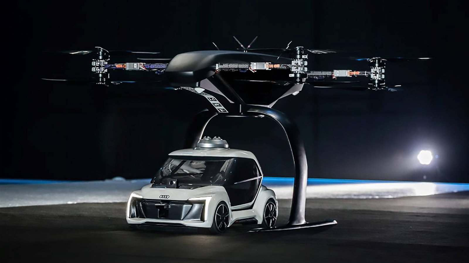 Immagine di Audi sta sperimentando un'auto volante, elettrica e a guida autonoma