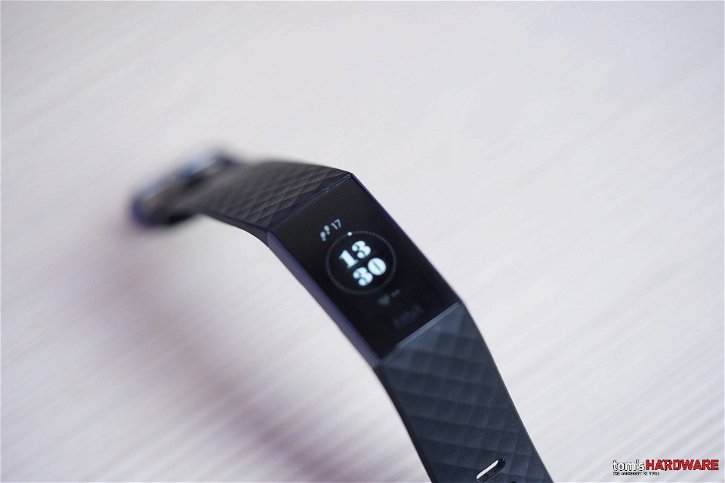 Immagine di Recensione Fitbit Charge 3, il fitness tracker per tutti si migliora, ma il contapassi (per ora) è impreciso