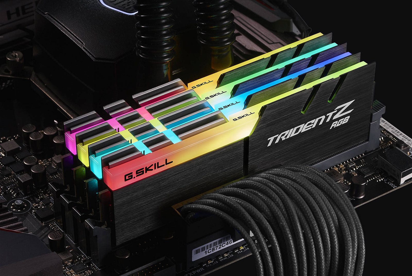 Immagine di G.Skill, ecco i kit DDR4 da 64 e 128 GB "più veloci al mondo"