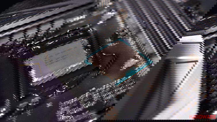 Immagine di I processori desktop Intel Comet Lake non saranno "retrocompatibili"?