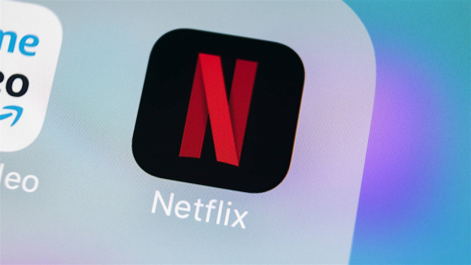 Immagine di Netflix: la funzione Smart Download sbarca su iOS
