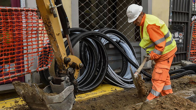 Immagine di Giugliano (NA) sarà cablata in fibra da Open Fiber, siglato l'accordo per il progetto FTTH