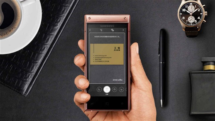 Immagine di Samsung W2019, lo smartphone a conchiglia da oltre 1.000 euro