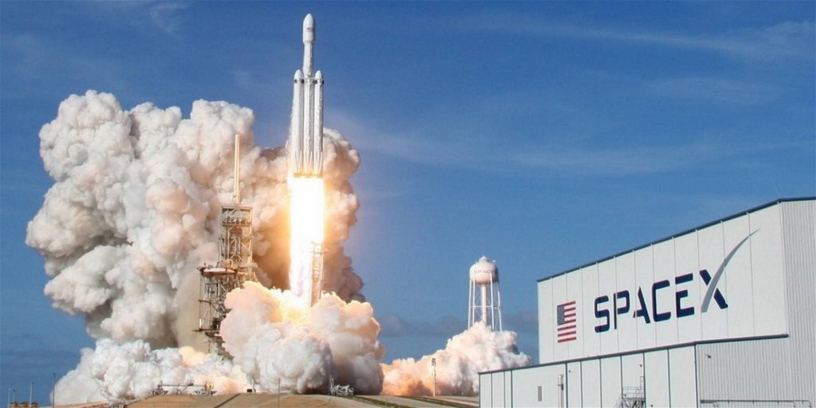 Immagine di SpaceX lavora a una versione "Mini BFR" del Falcon 9 per testare la tecnologia che ci porterà su Marte