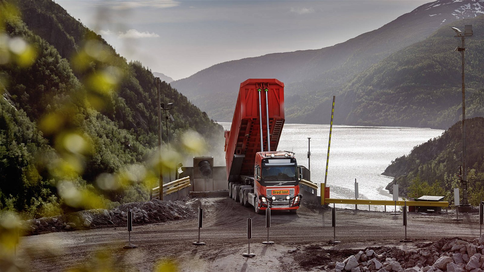 Immagine di Volvo, al via servizio di trasporto tutto incluso con camion autonomi