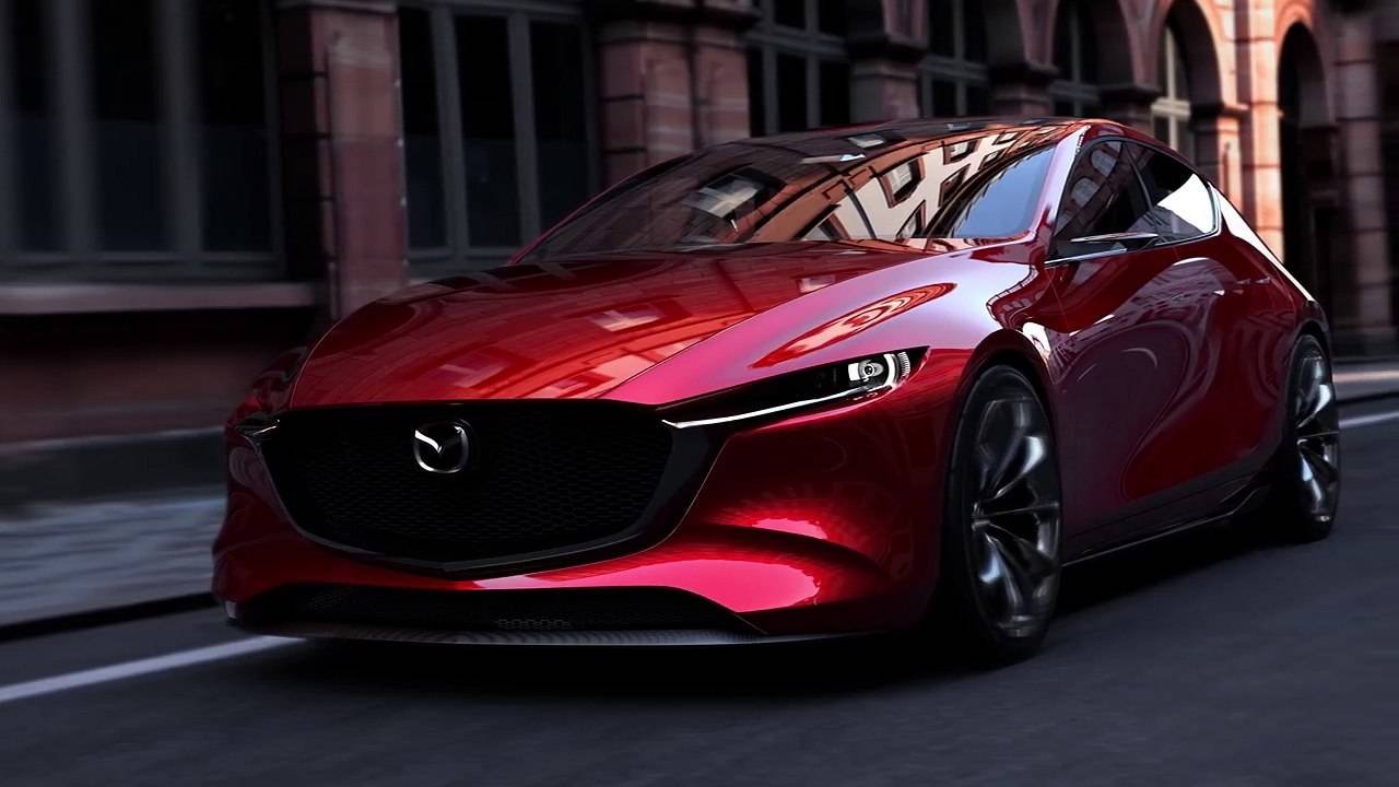 Immagine di Mazda 3, il "segmento C" più bello si motra per le strade.