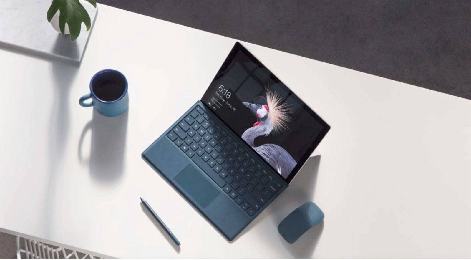 Immagine di Microsoft Surface Pro, la quinta generazione scontata fino a un massimo di 500 euro!