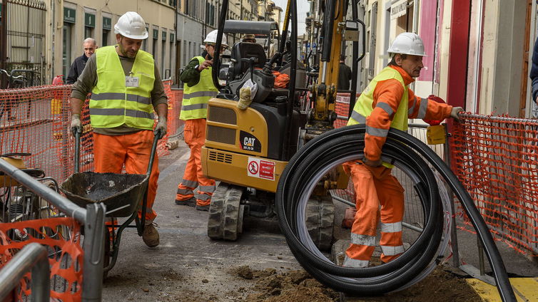 Immagine di Open Fiber avvia i lavori per la copertura in fibra (FTTH) di Molfetta