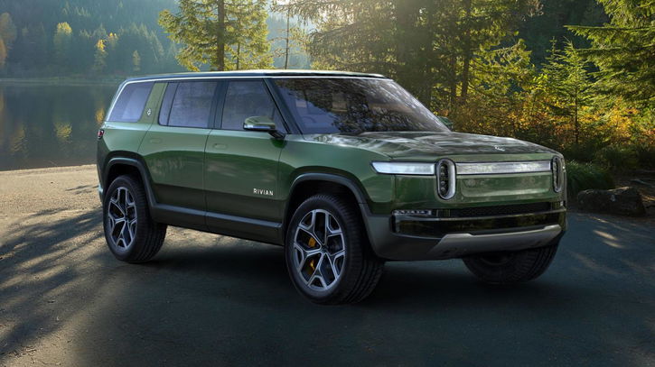 Immagine di Rivian presenta R1S, un veloce SUV elettrico da 7 posti