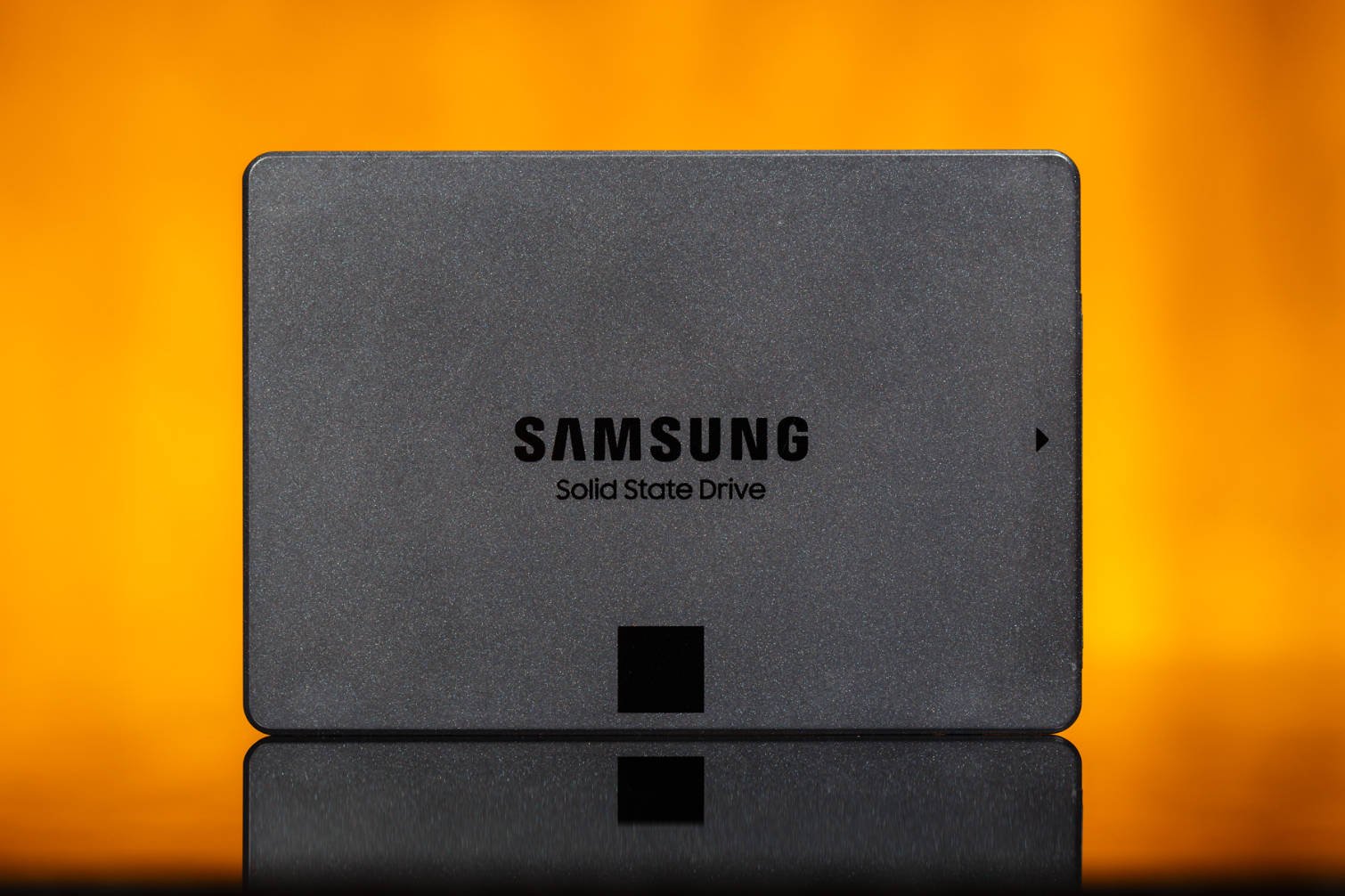 Immagine di Samsung V-NAND di sesta generazione fino a 136 layer