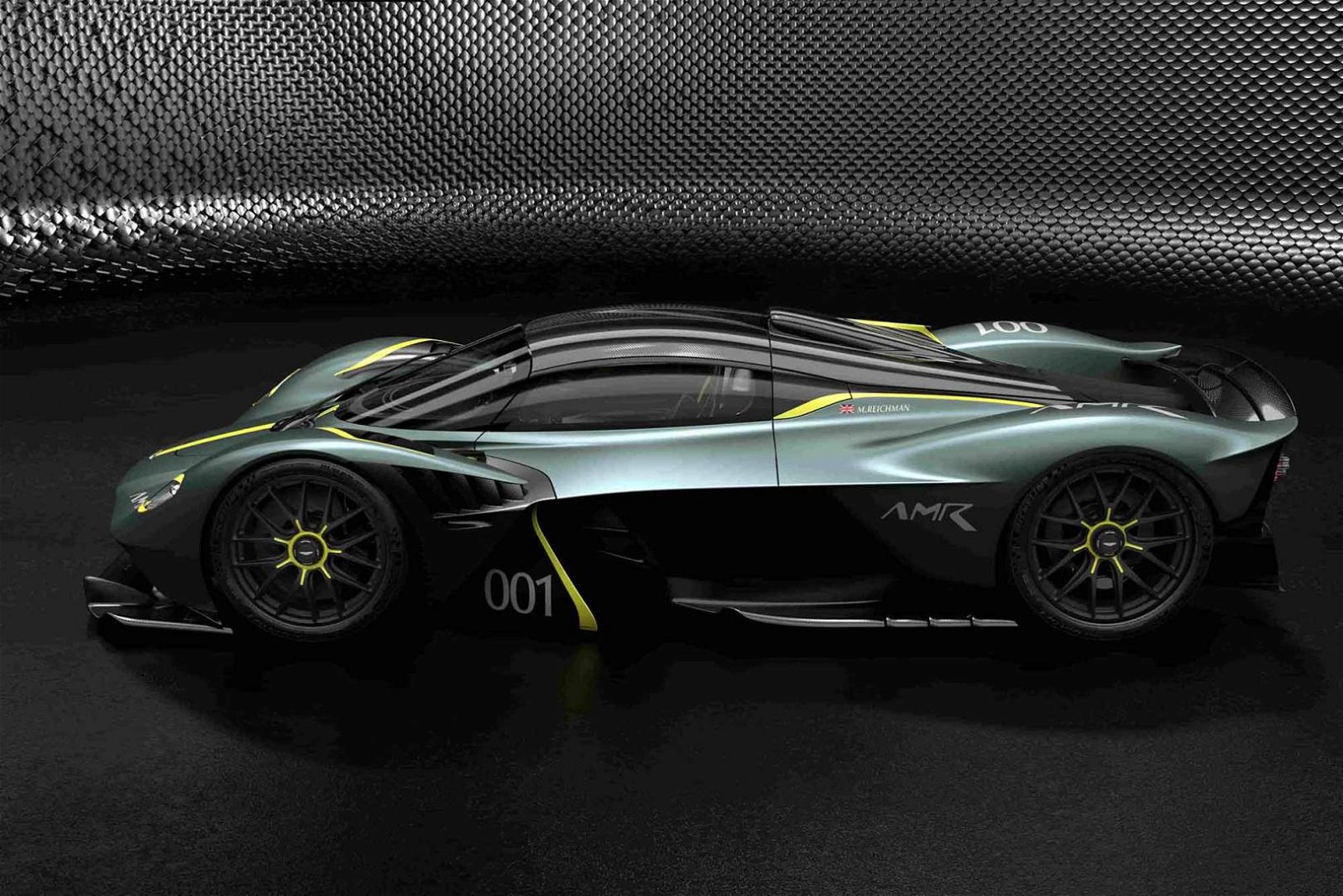 Immagine di Aston Martin Valkyrie: presentato l’AMR Track Performance Pack