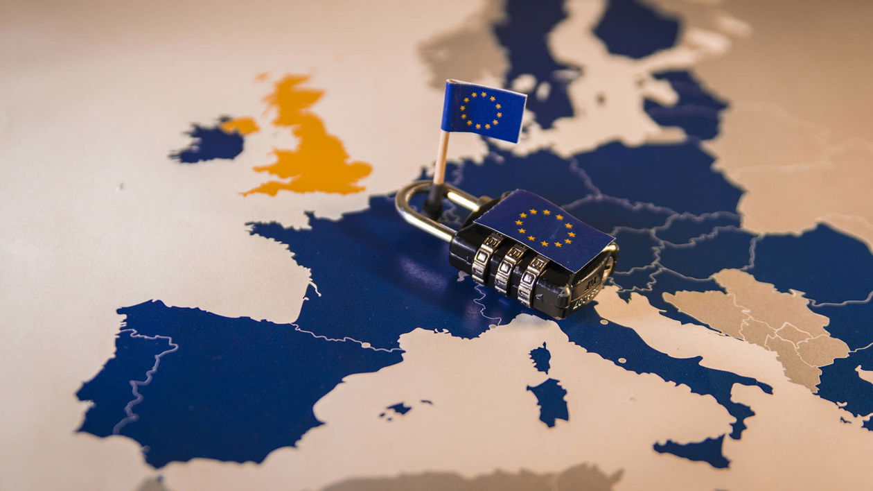 Immagine di S-mart rende conformi i siti al GDPR con un click