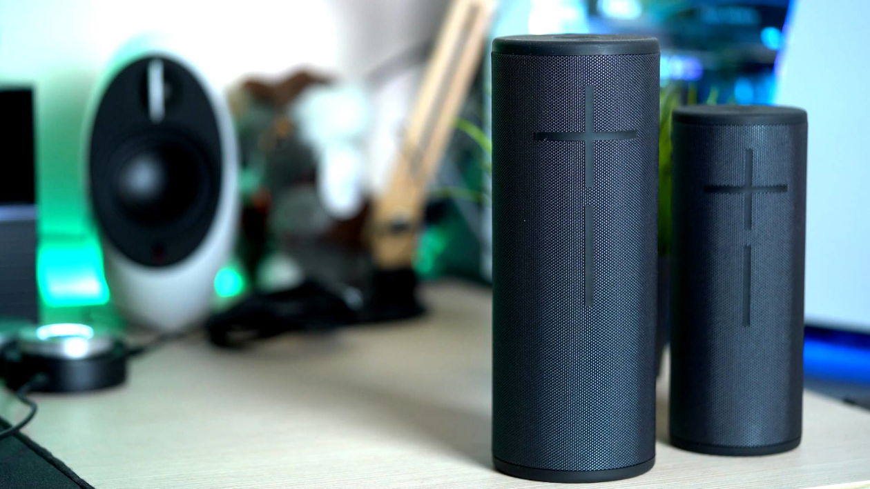 Immagine di Recensione Ultimate Ears Megaboom 3 e Boom 3, altoparlanti Bluetooth che galleggiano