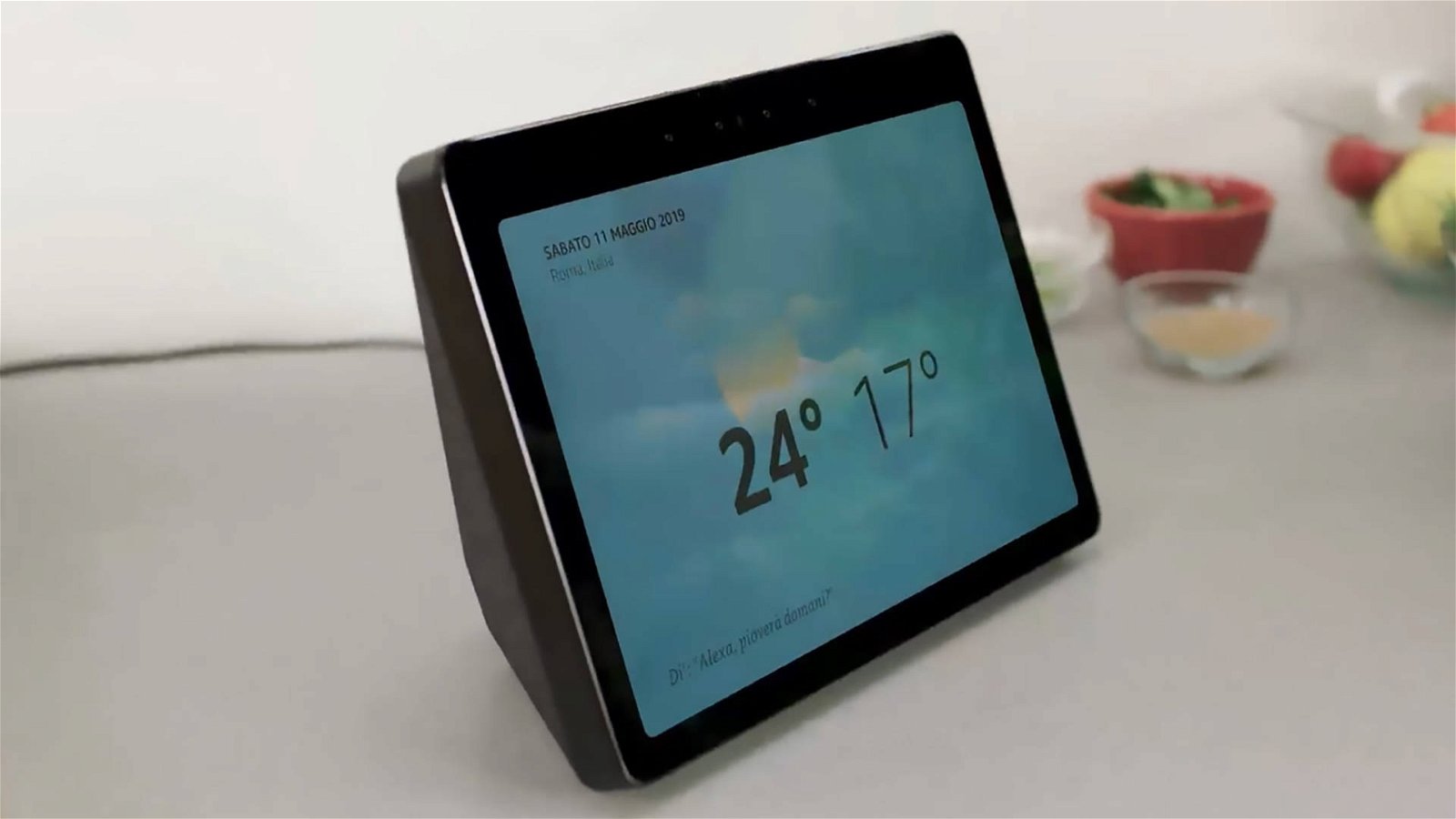 Immagine di Amazon Echo Show, arriva in Italia il dispositivo con Alexa che unisce tablet e smart speaker