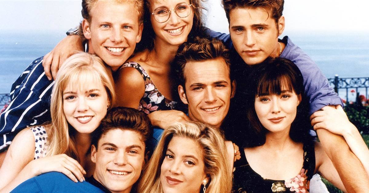 Immagine di Il reboot di Beverly Hills 90210 si mostra in un teaser trailer