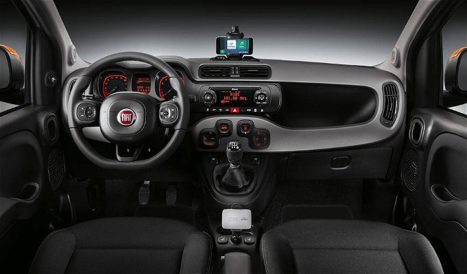 fiat-panda-connected-by-wind-20824.jpg