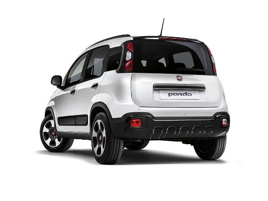 fiat-panda-connected-by-wind-20825.jpg