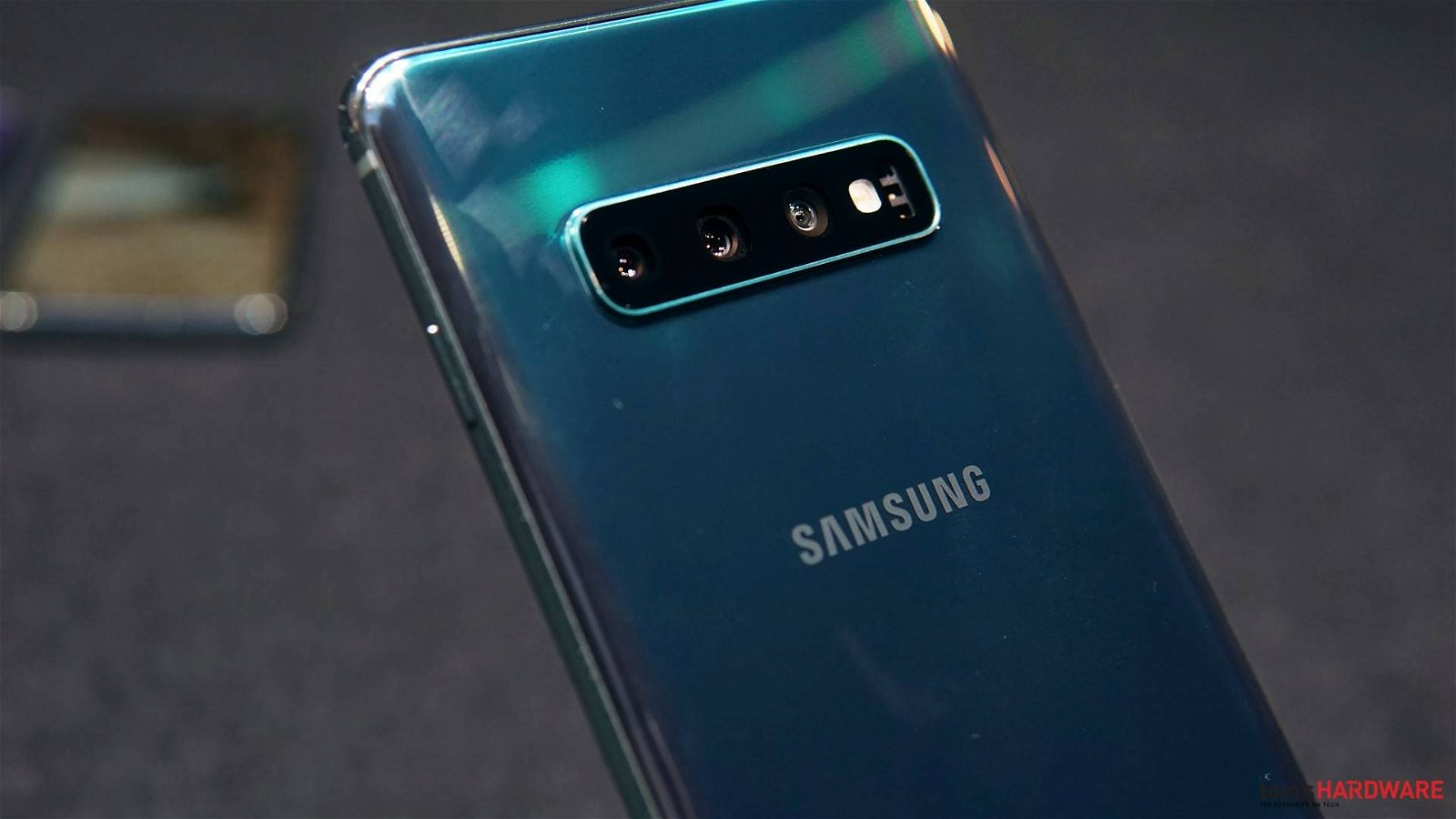 Immagine di Samsung: profitti crollati del 60% nel Q1 2019, volano le vendite di Galaxy S10
