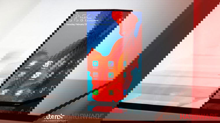 Immagine di Huawei Mate X: “Avevamo un prototipo come il Galaxy Fold, ma lo abbiamo scartato”