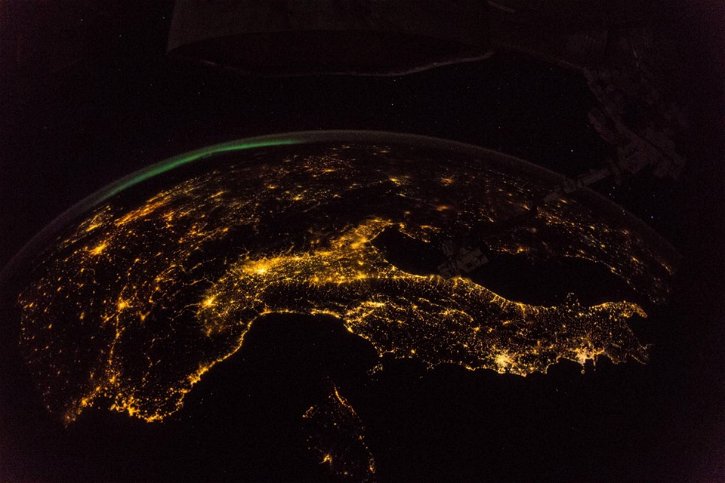 Immagine di Illuminare le nostre città senza oscurare il cielo notturno? È possibile!