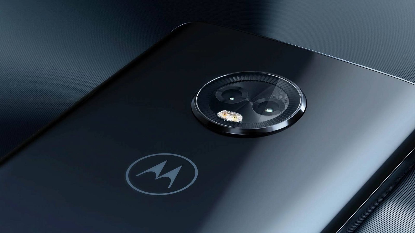 Immagine di Motorola Moto G7 Plus recensione: buone prestazioni e bel design, lo schermo non convince