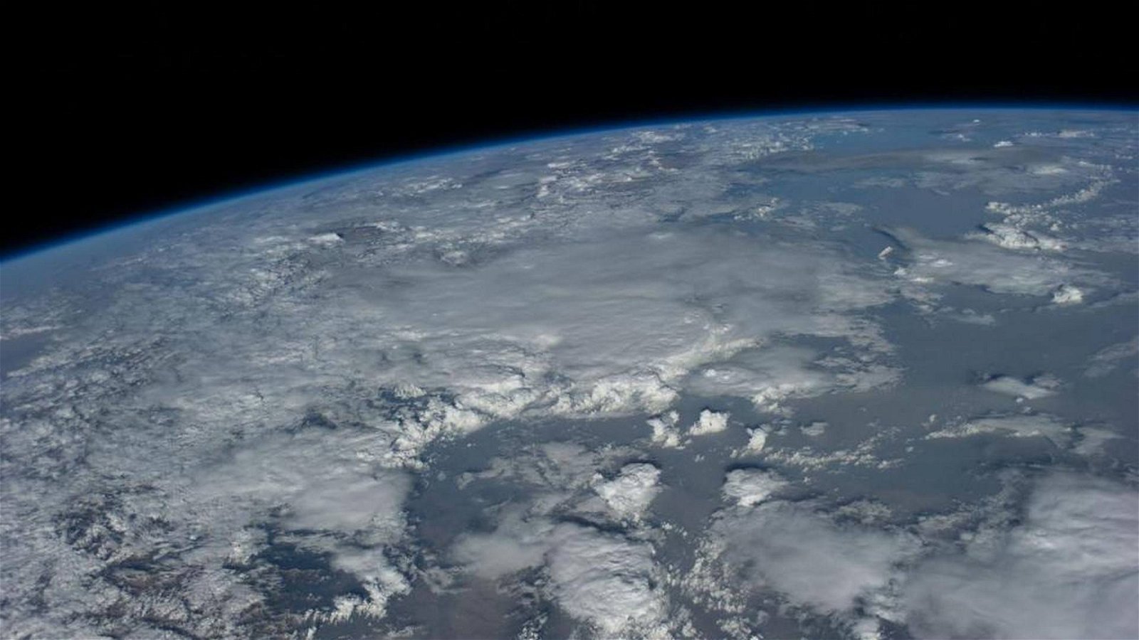 Immagine di NASA, 24 detriti del satellite indiano (abbattuto) potrebbero raggiungere la ISS