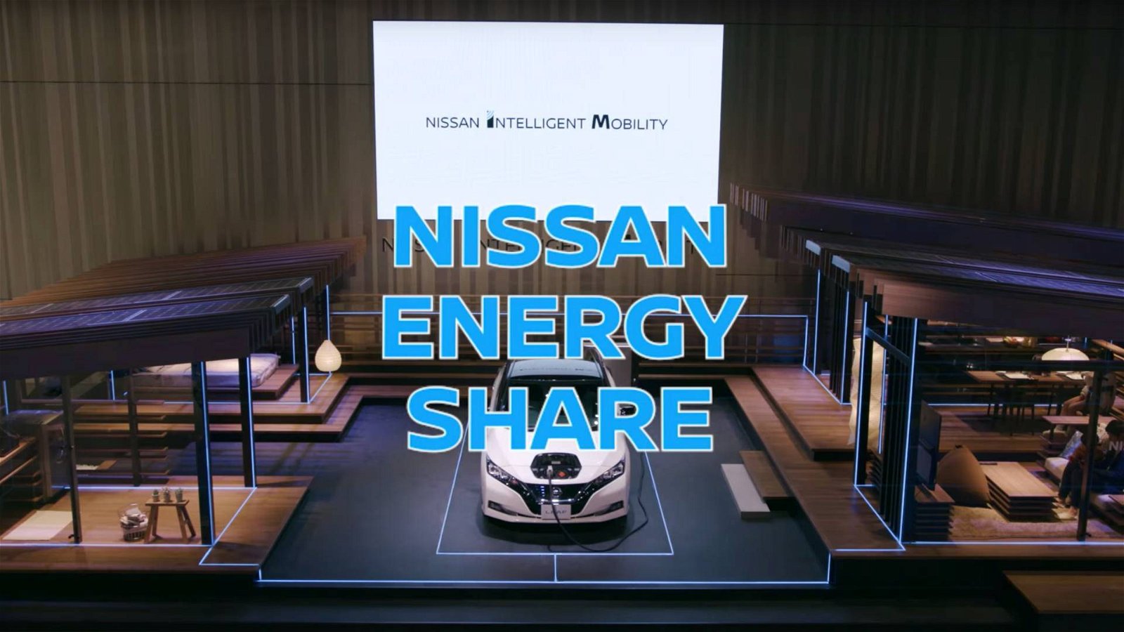 Immagine di Nissan Leaf per alimentare i dispositivi di un appartamento smart. La batteria diventa elemento di stoccaggio