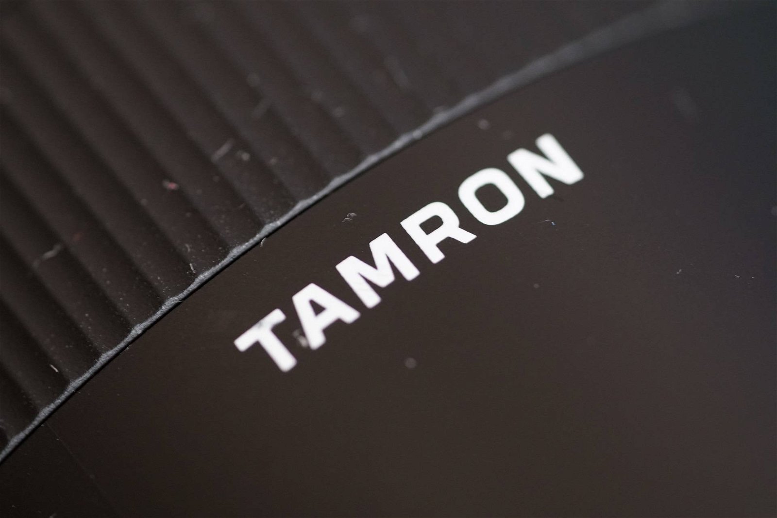 Immagine di Tamron, ufficiale il nuovo obiettivo 17-28mm f/2.8 per Sony
