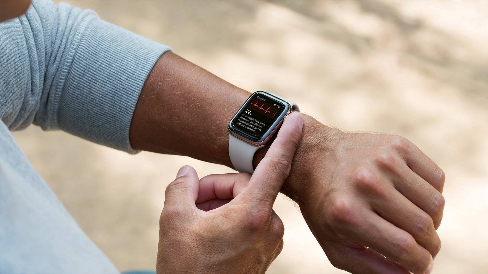 Immagine di Apple disattiva l’app Walkie-Talkie su Apple Watch: rischio vulnerabilità