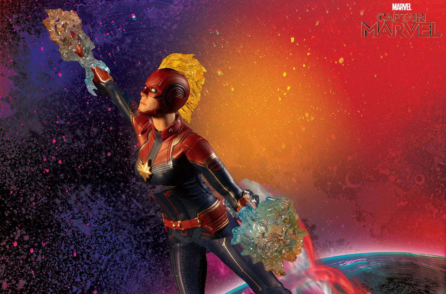 Immagine di Aperti i preorder per le figure Mezco Toyz di Captain Marvel